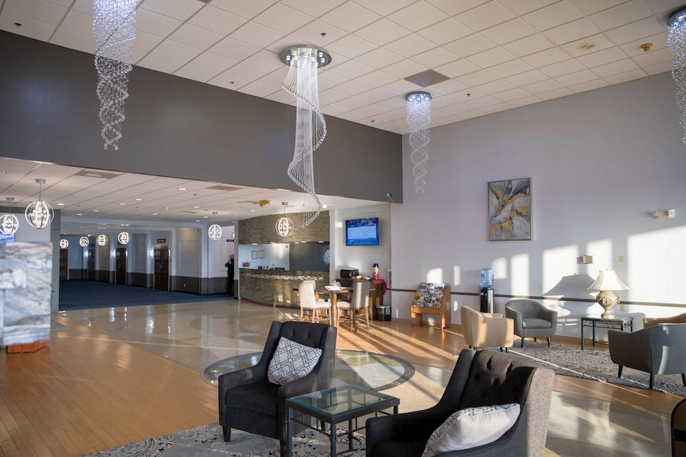 Ramada By Wyndham Cedar Rapids Hotel Exterior foto